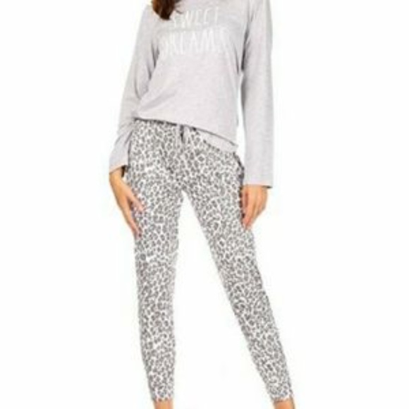 Rae Dunn “Sweet Dreams” Pajama Set Brand New with Tags! - Picture 3 of 14